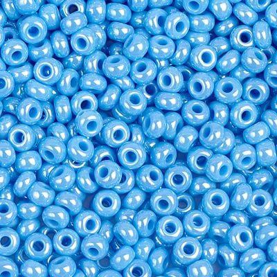 Бисер Preciosa 64050 голубой непрозрачный радужный